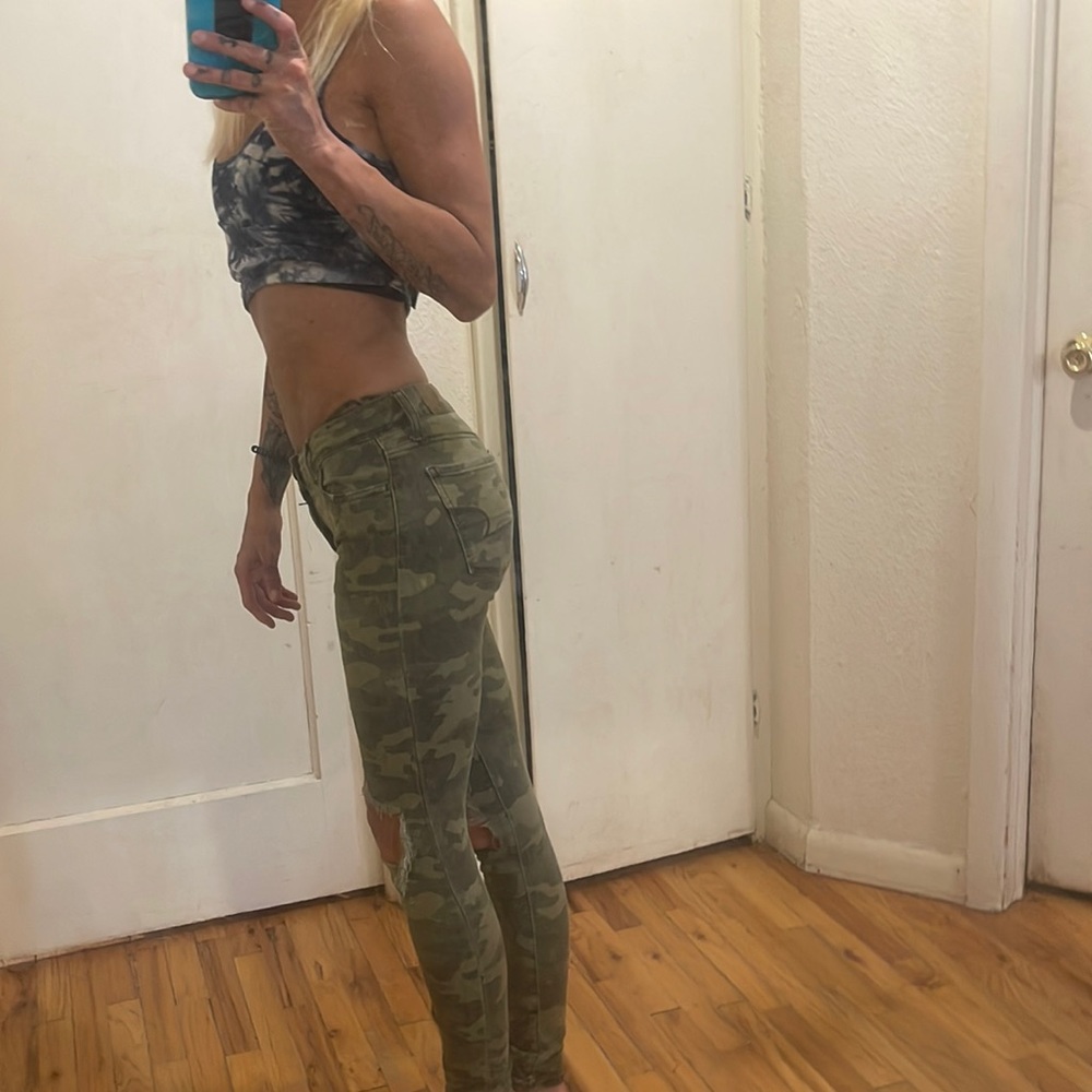 American Eagle Skinny Jeans